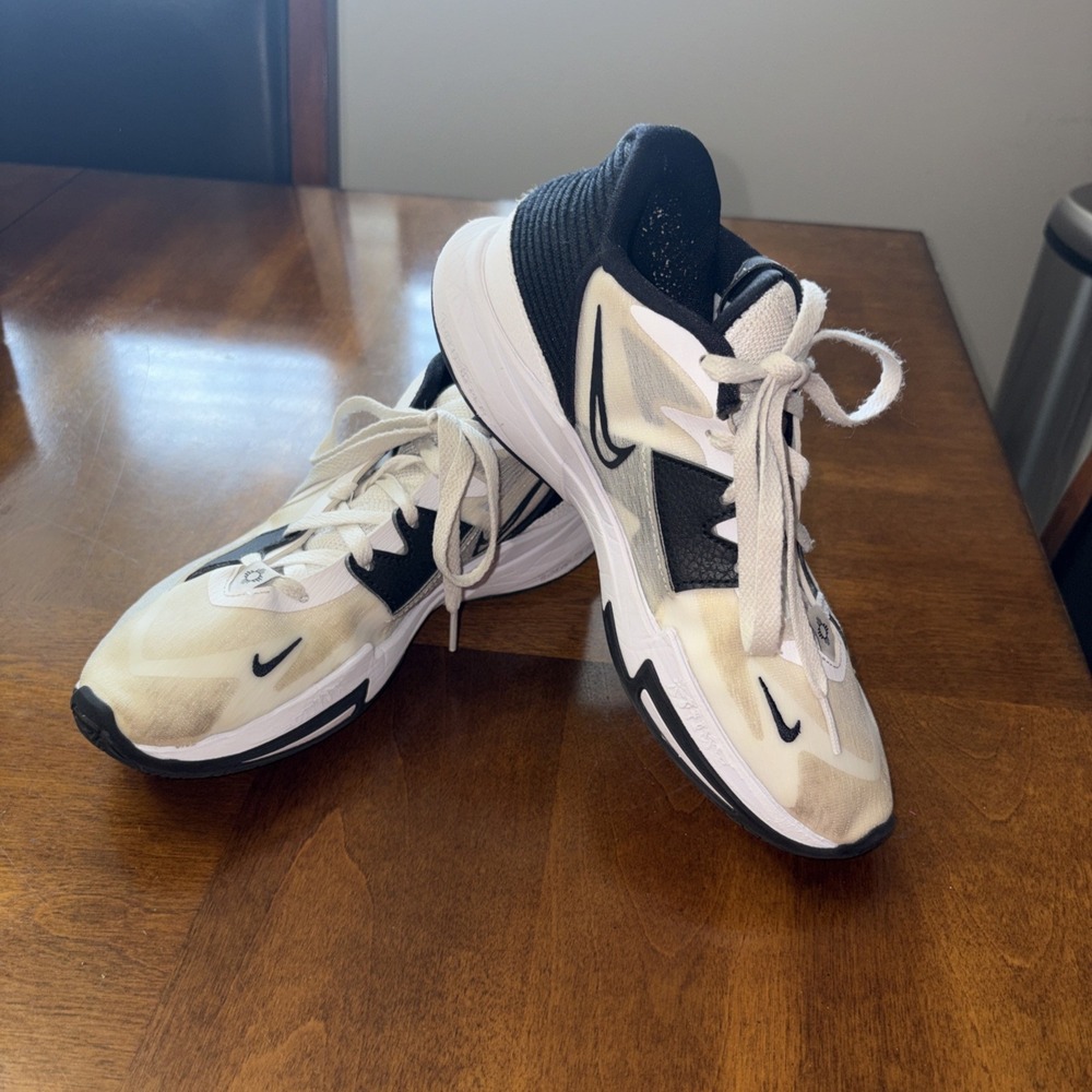 Mens Size 7 Nike Kyrie 5 Low Wolf Grey Black Basketball White